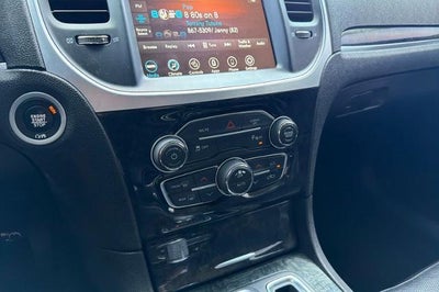 2022 Chrysler 300 Touring L