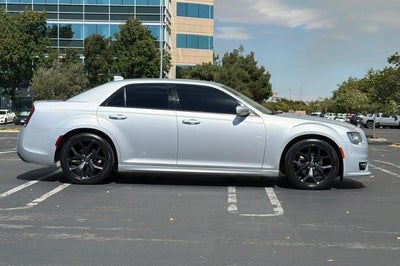 2022 Chrysler 300 Touring L