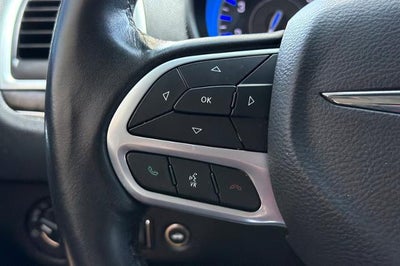 2022 Chrysler 300 Touring L