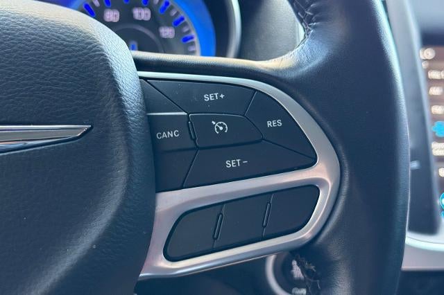 2022 Chrysler 300 Touring L