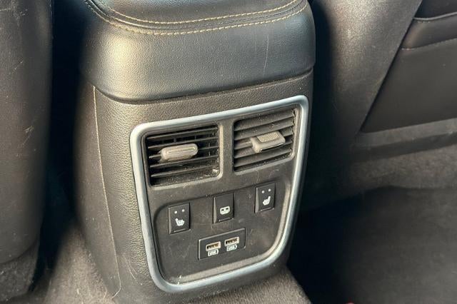 2022 Chrysler 300 Touring L