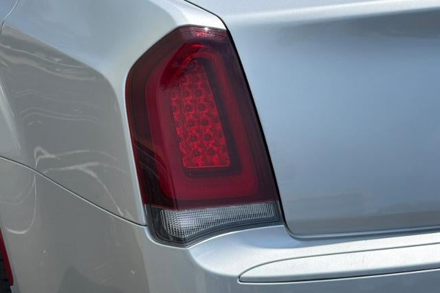 2022 Chrysler 300 Touring L