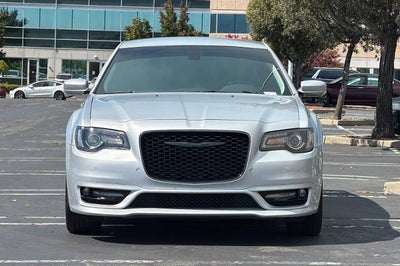 2022 Chrysler 300 Touring L