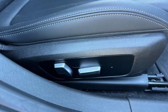 2022 BMW 330i 330i