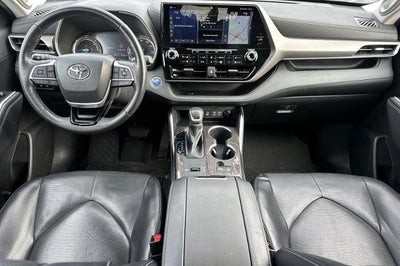 2022 Toyota Highlander Hybrid Limited
