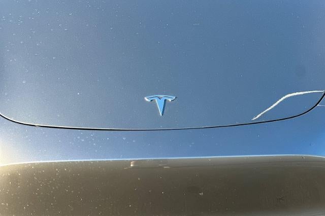 2025 Tesla Model Y Performance