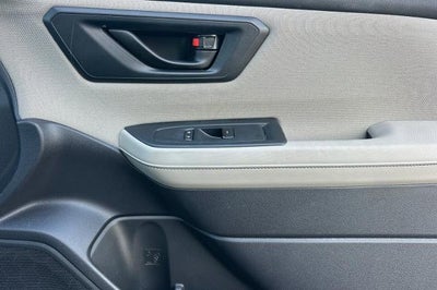 2025 Subaru Forester Base