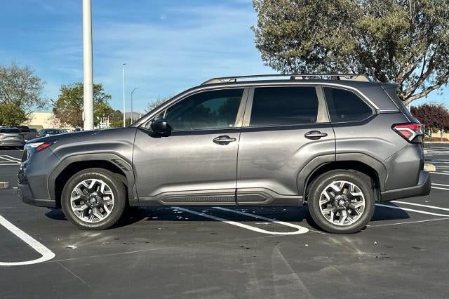 2025 Subaru Forester Base