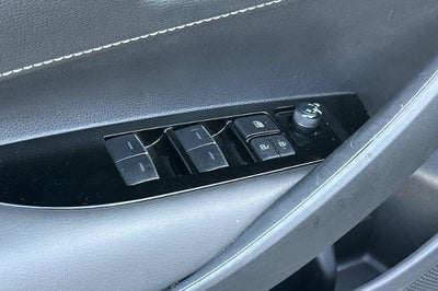 2022 Toyota Corolla Hatchback SE