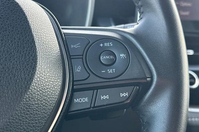 2022 Toyota Corolla Hatchback SE