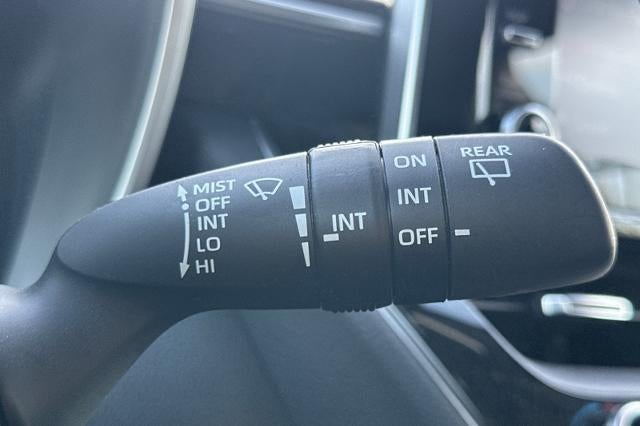 2022 Toyota Corolla Hatchback SE