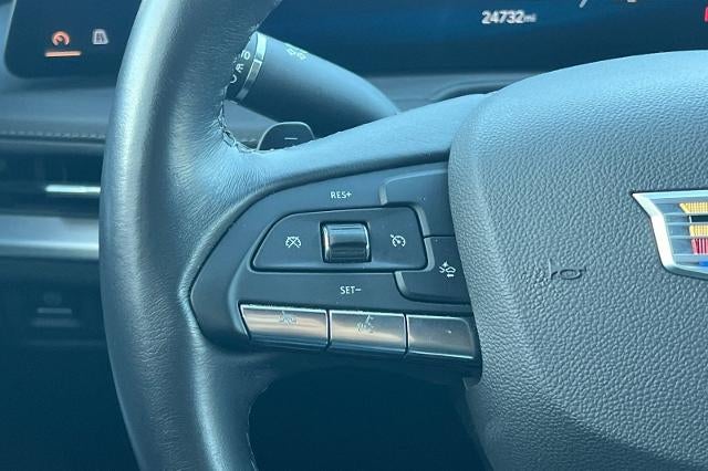 2025 Cadillac XT4 Premium Luxury