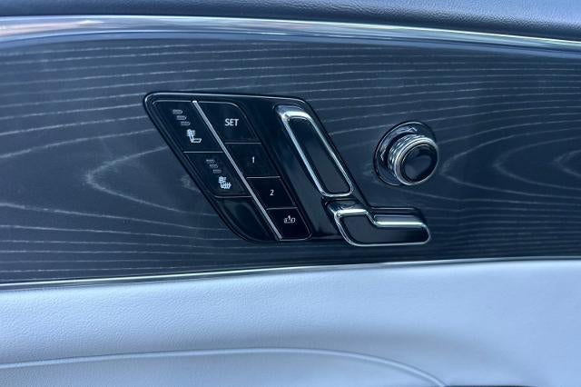 2024 Cadillac LYRIQ Luxury 1