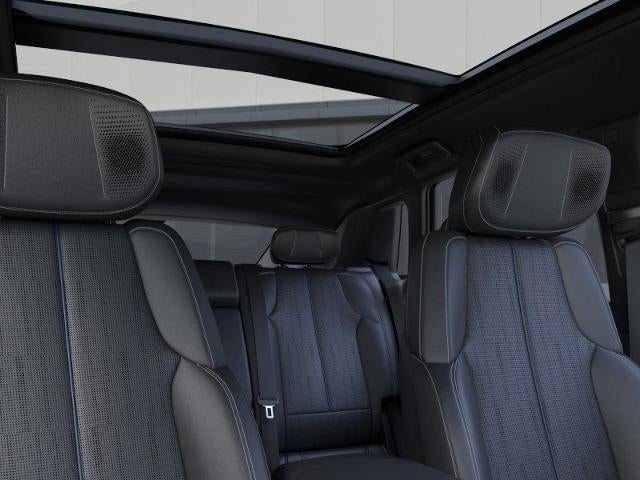 2025 Cadillac LYRIQ Sport 2