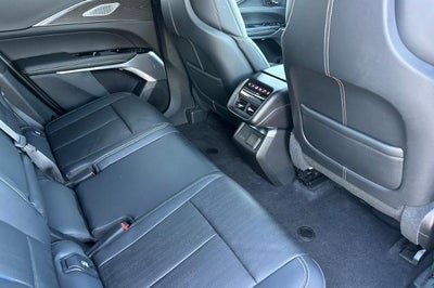 2024 Cadillac LYRIQ Sport 3