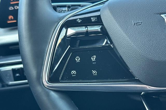 2024 Cadillac LYRIQ Sport 3