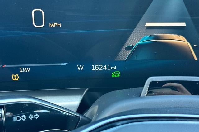 2024 Cadillac LYRIQ Sport 3