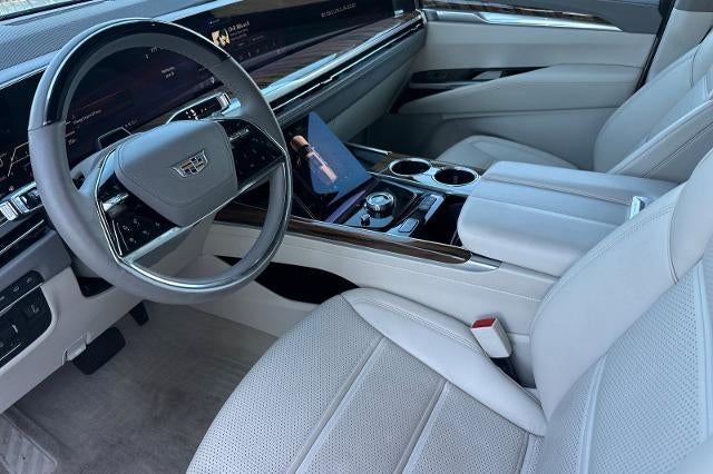 2025 Cadillac Escalade ESV Premium Luxury Platinum