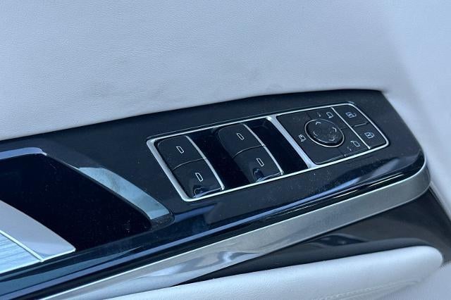 2025 Cadillac Escalade ESV Premium Luxury Platinum