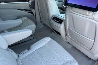 2025 Cadillac Escalade ESV Premium Luxury Platinum