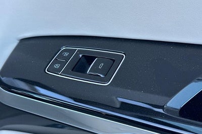 2025 Cadillac Escalade ESV Premium Luxury Platinum