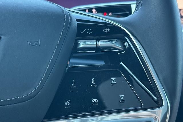 2025 Cadillac ESCALADE IQ Sport 2