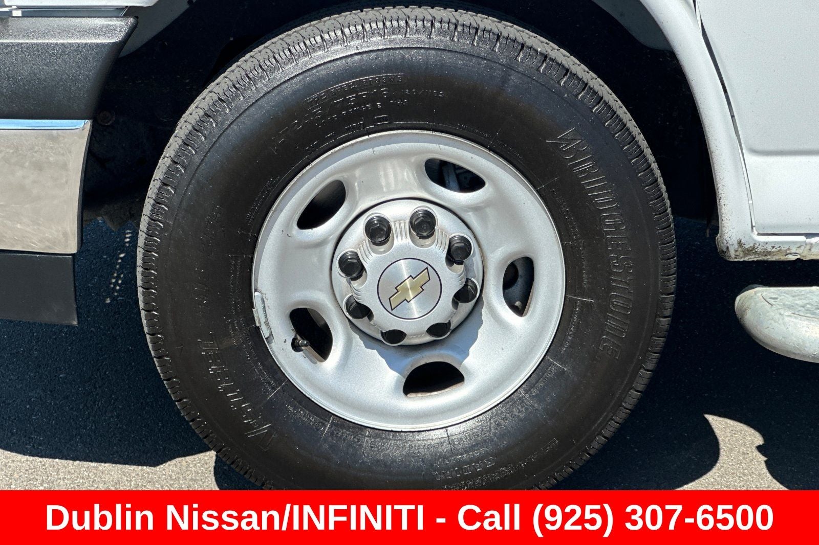 2025 Chevrolet Express 2500 Work Van Cargo