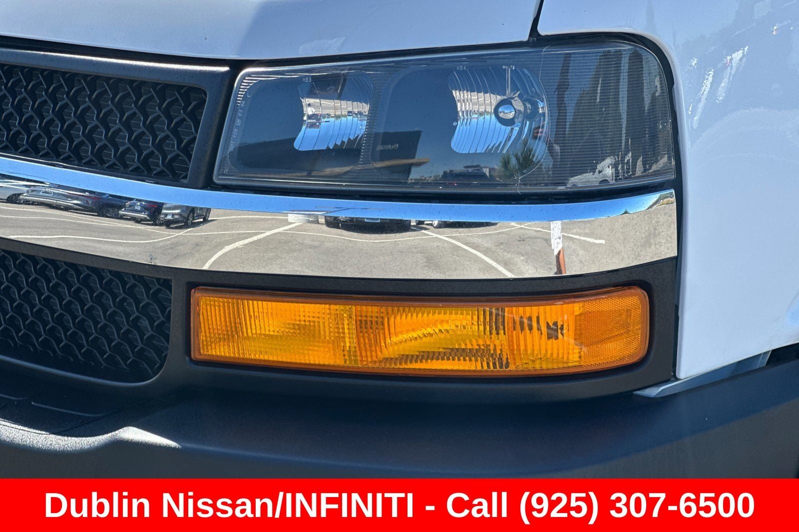 2025 Chevrolet Express 2500 Work Van Cargo