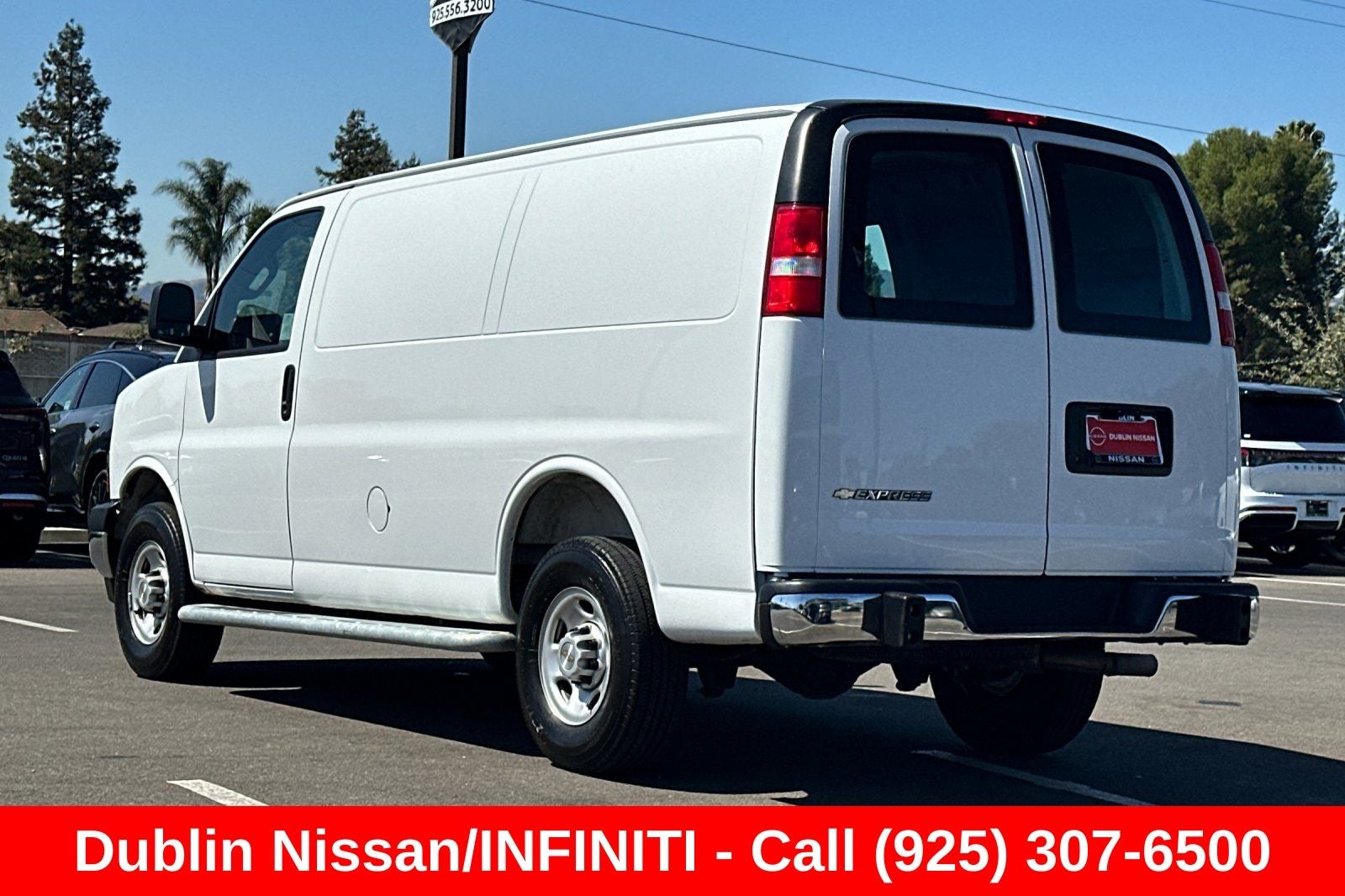 2025 Chevrolet Express 2500 Work Van Cargo
