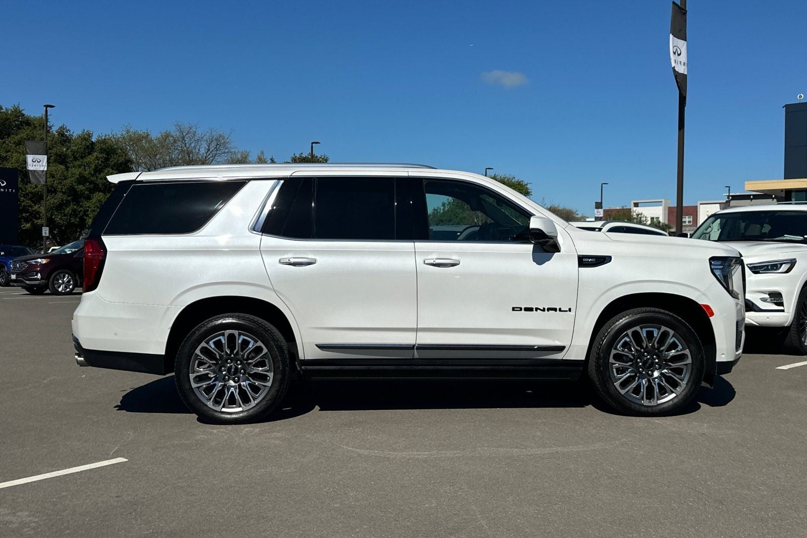 2023 GMC Yukon Denali Ultimate