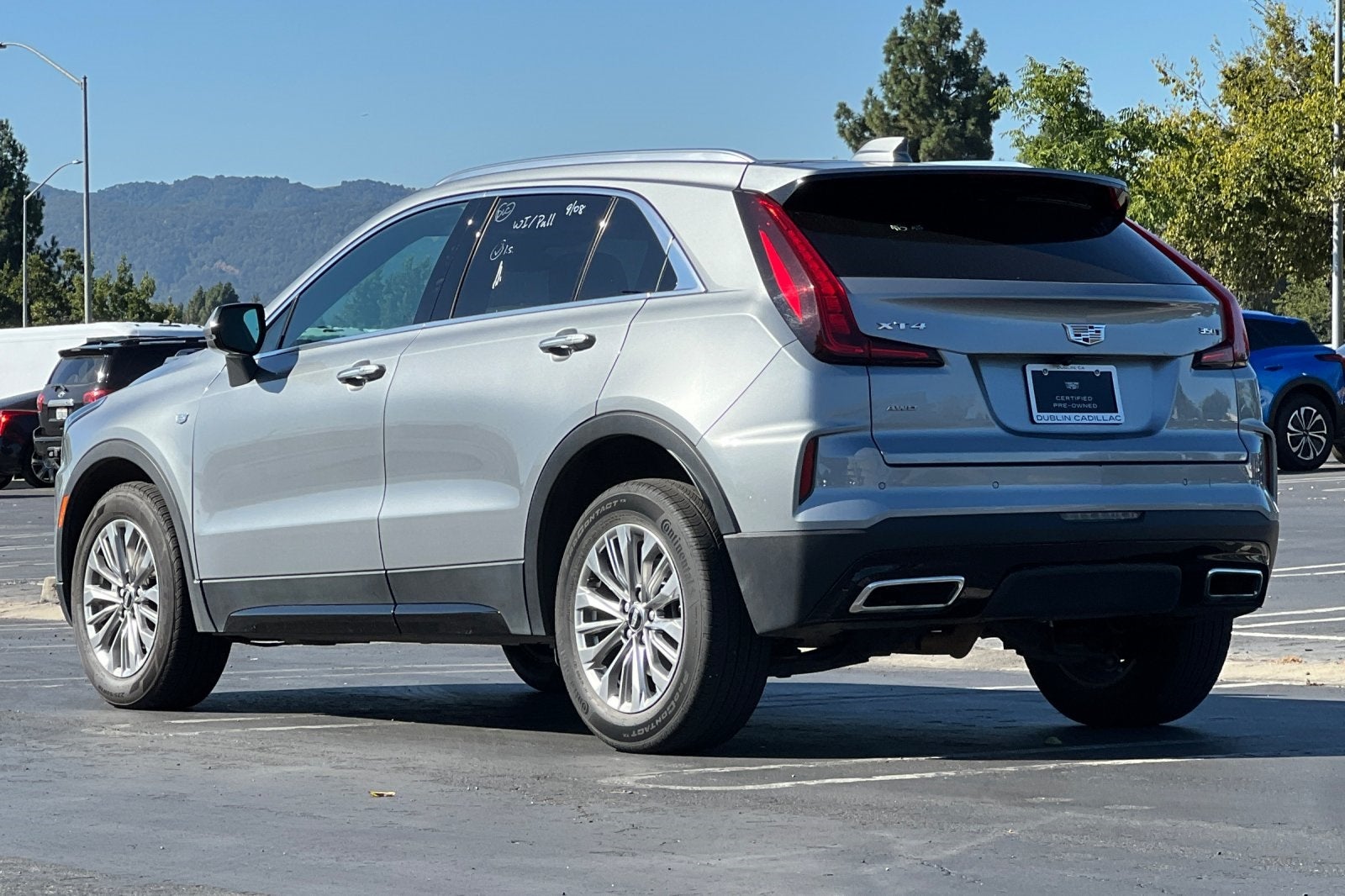 2024 Cadillac XT4 Premium Luxury