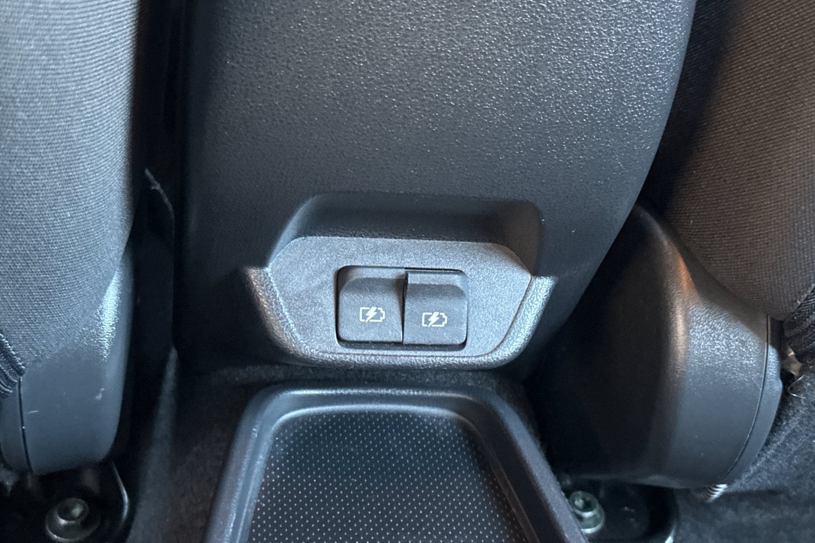 2025 Nissan Leaf S