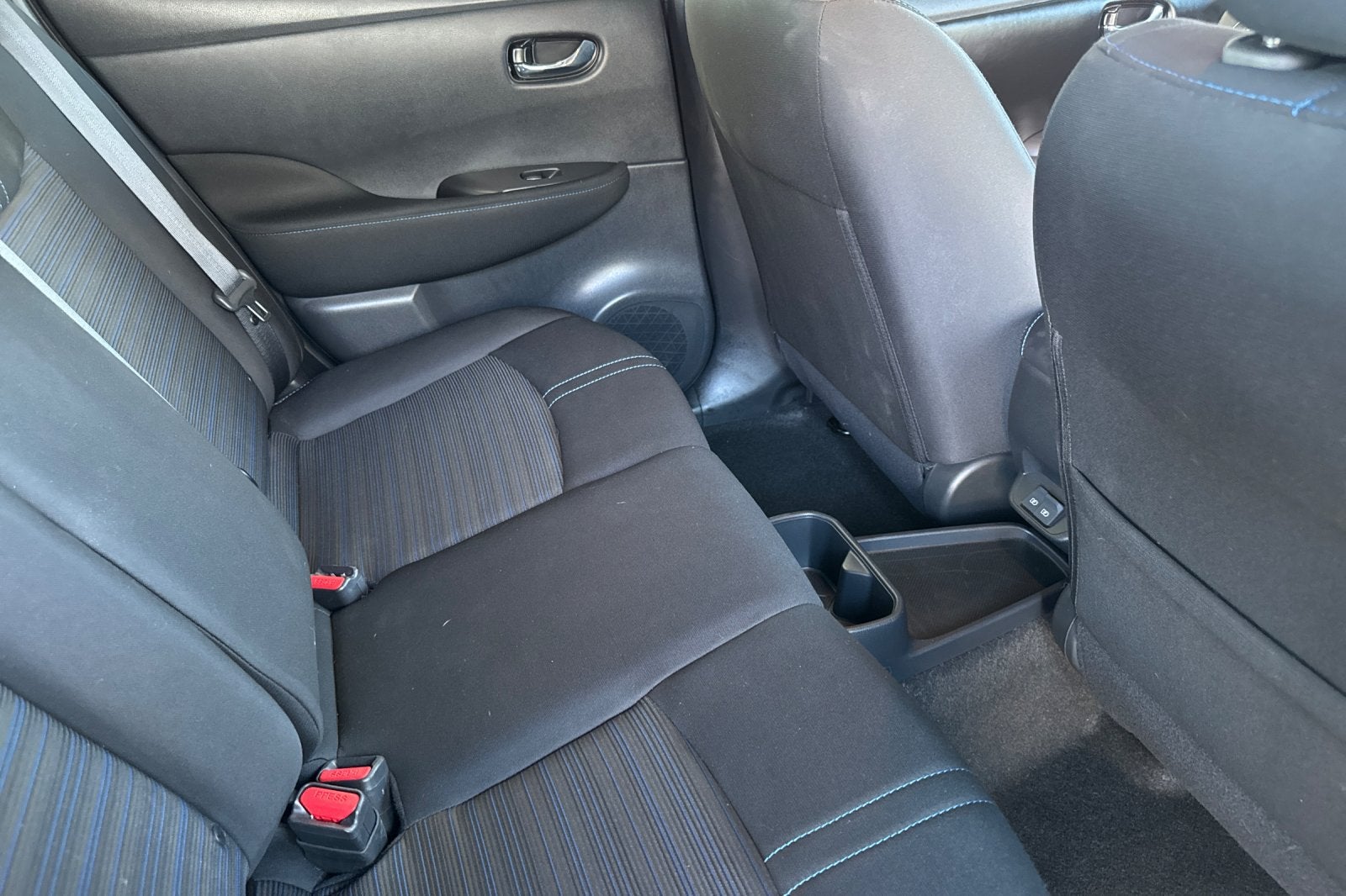 2025 Nissan Leaf S