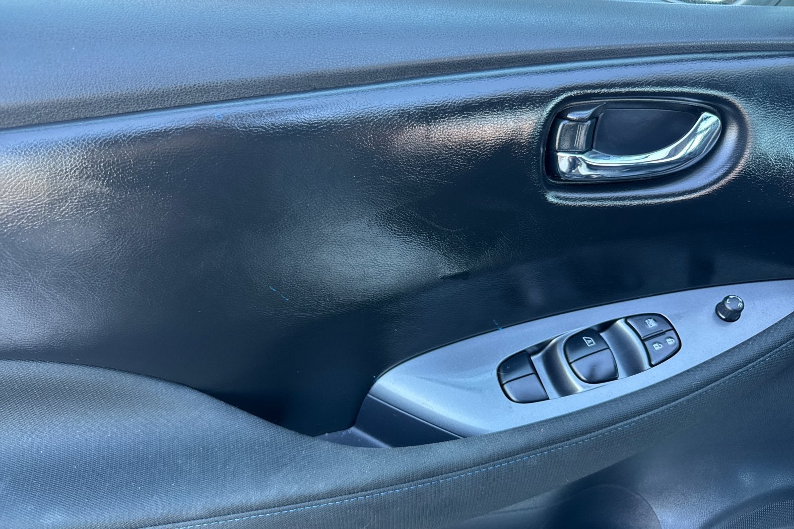 2025 Nissan Leaf S