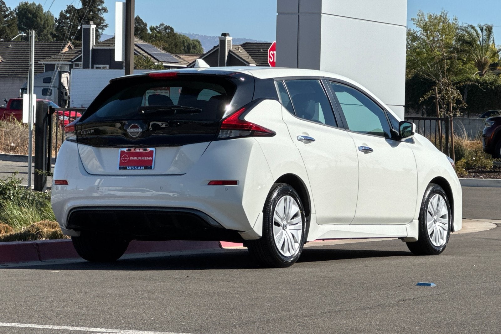2025 Nissan Leaf S