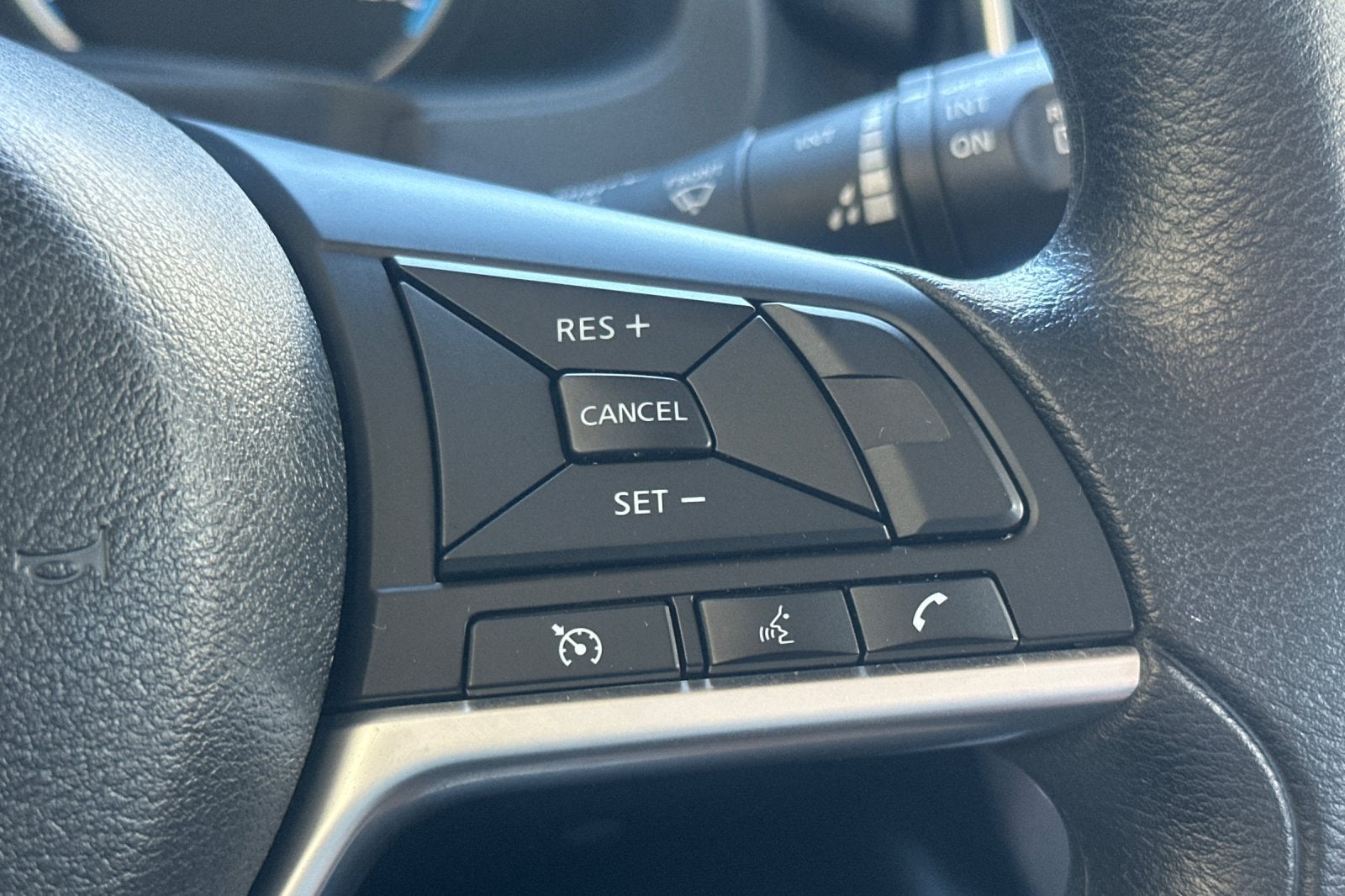 2025 Nissan Leaf S