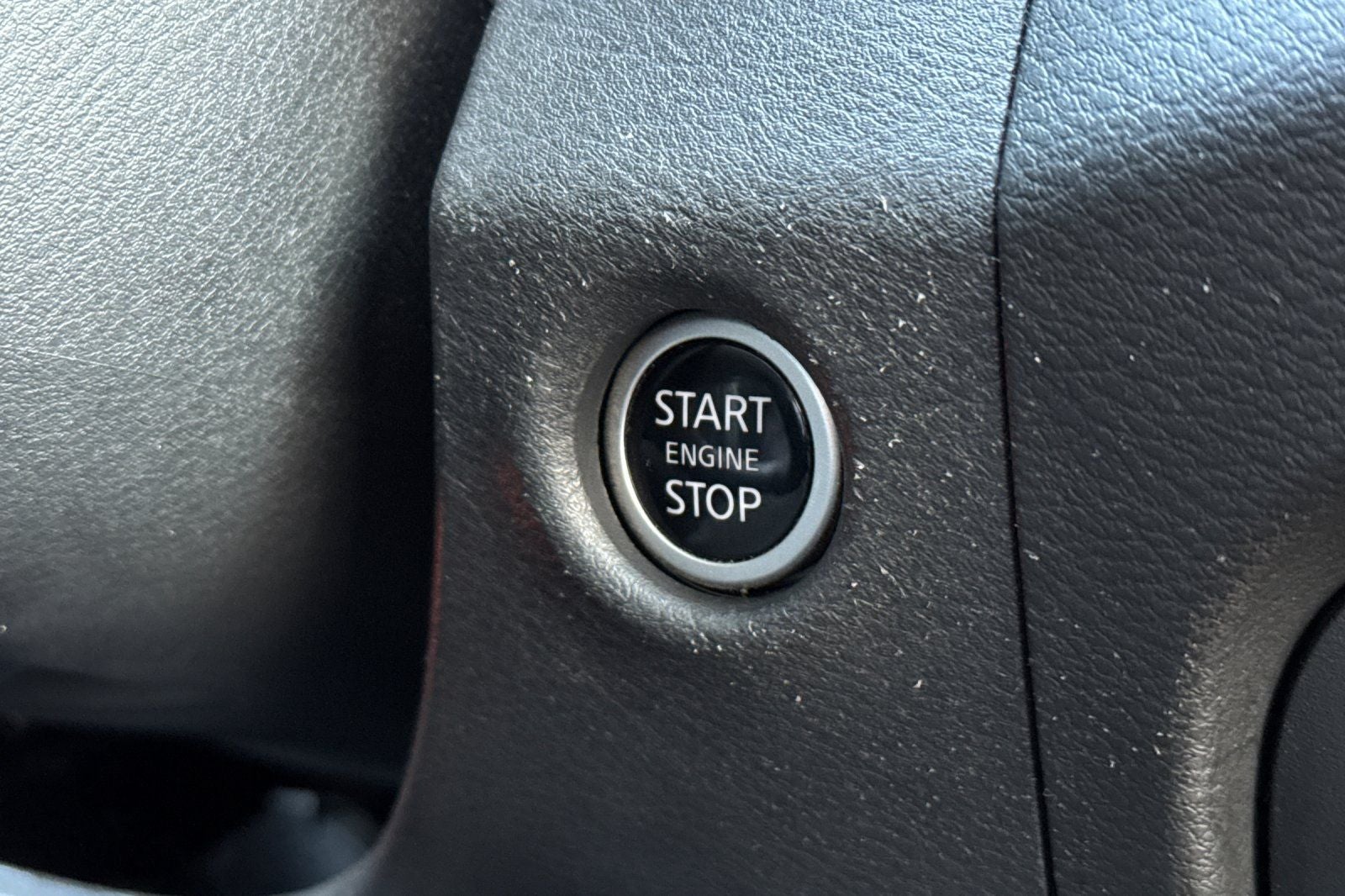 2023 Nissan Frontier PRO-X