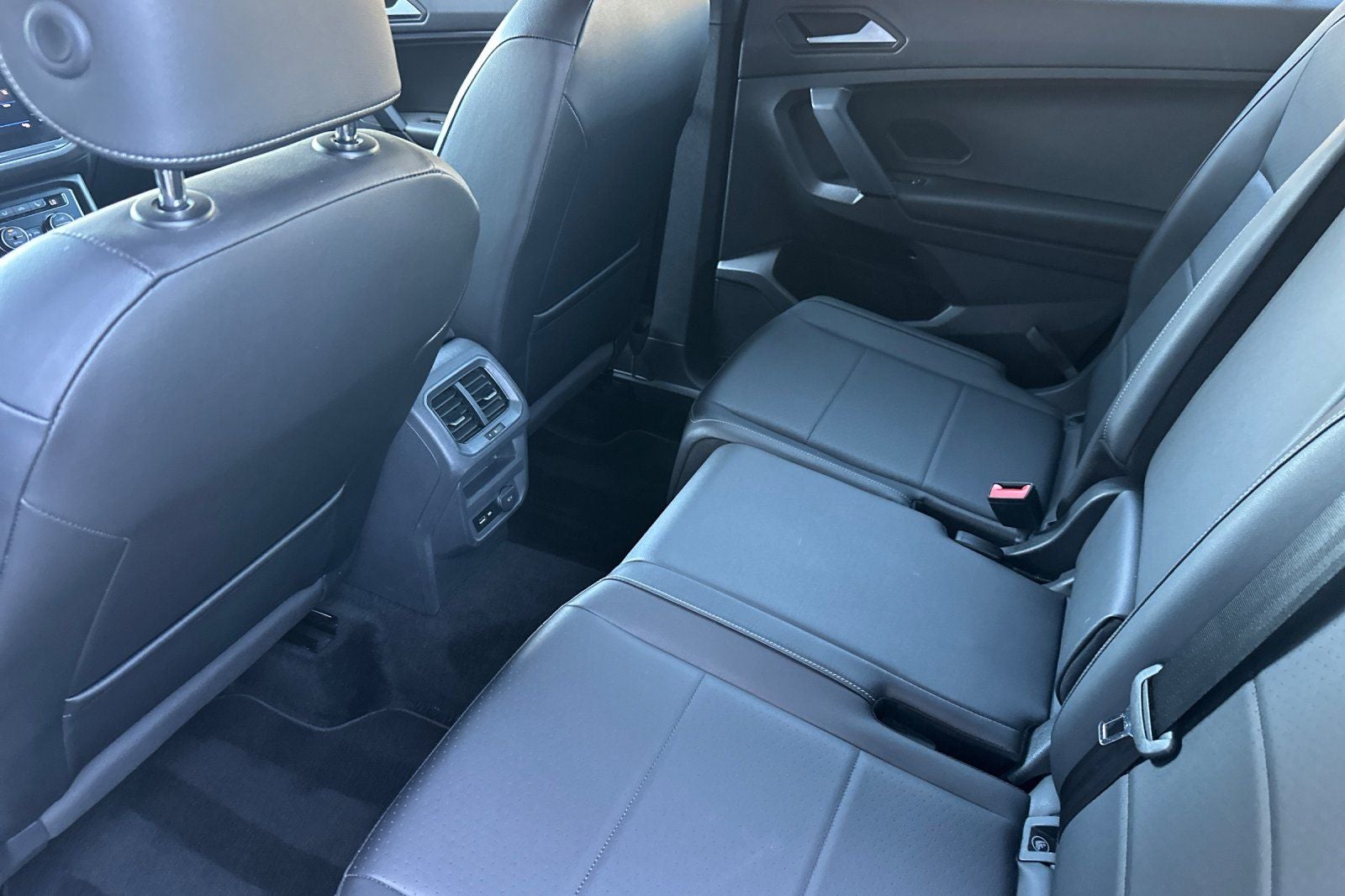 2019 Volkswagen Tiguan 2.0T SEL R-Line