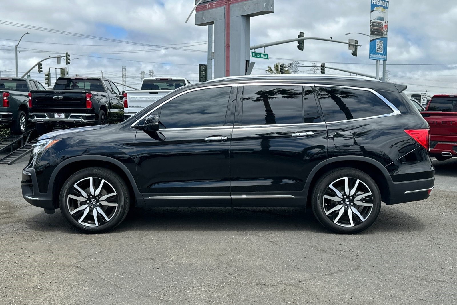2022 Honda Pilot Touring 7 Passenger