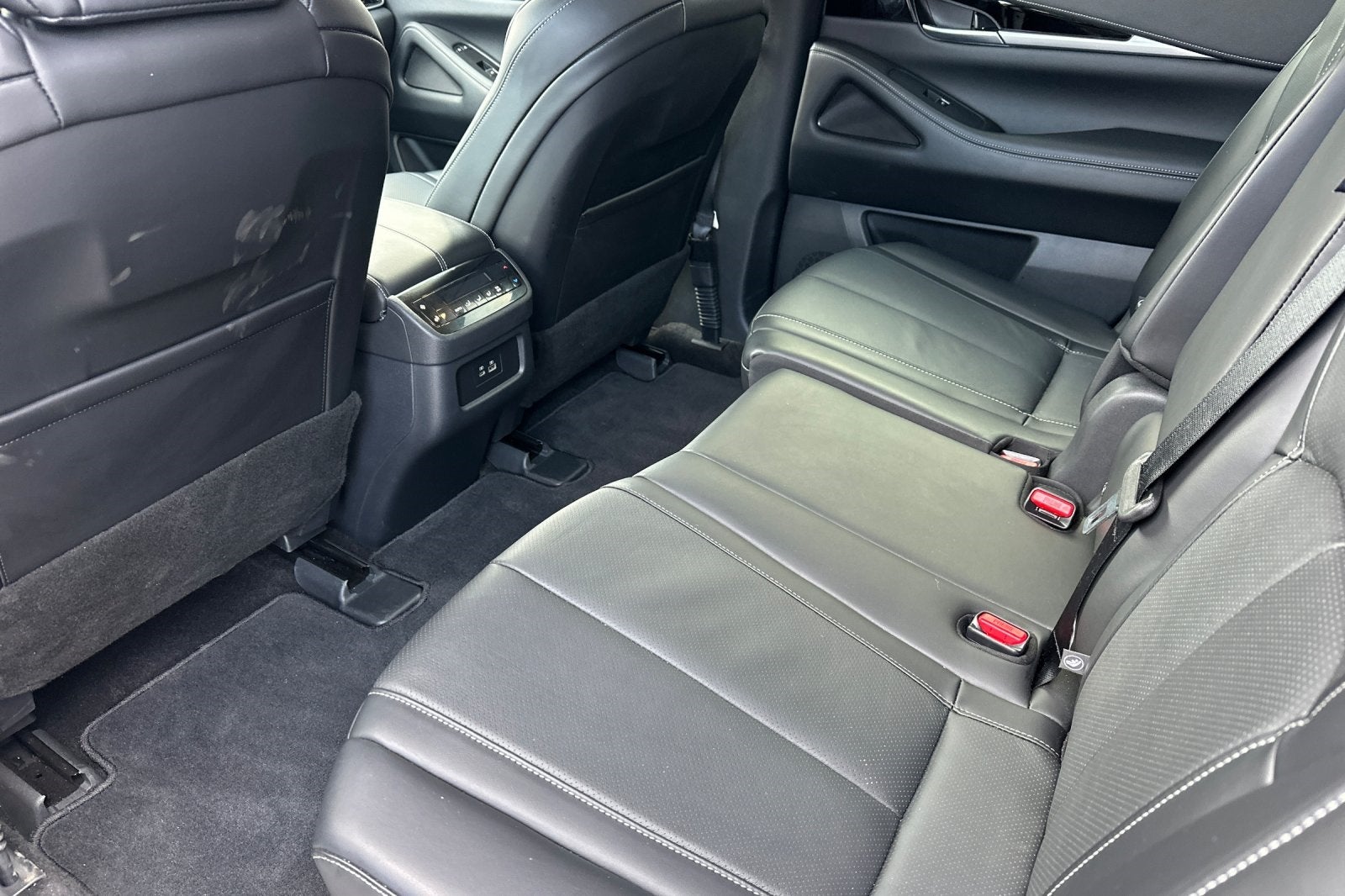 2025 INFINITI QX60 PURE