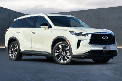 2023 INFINITI QX60 LUXE