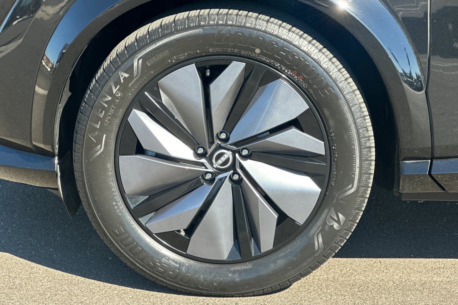 2023 Nissan Ariya VENTURE+
