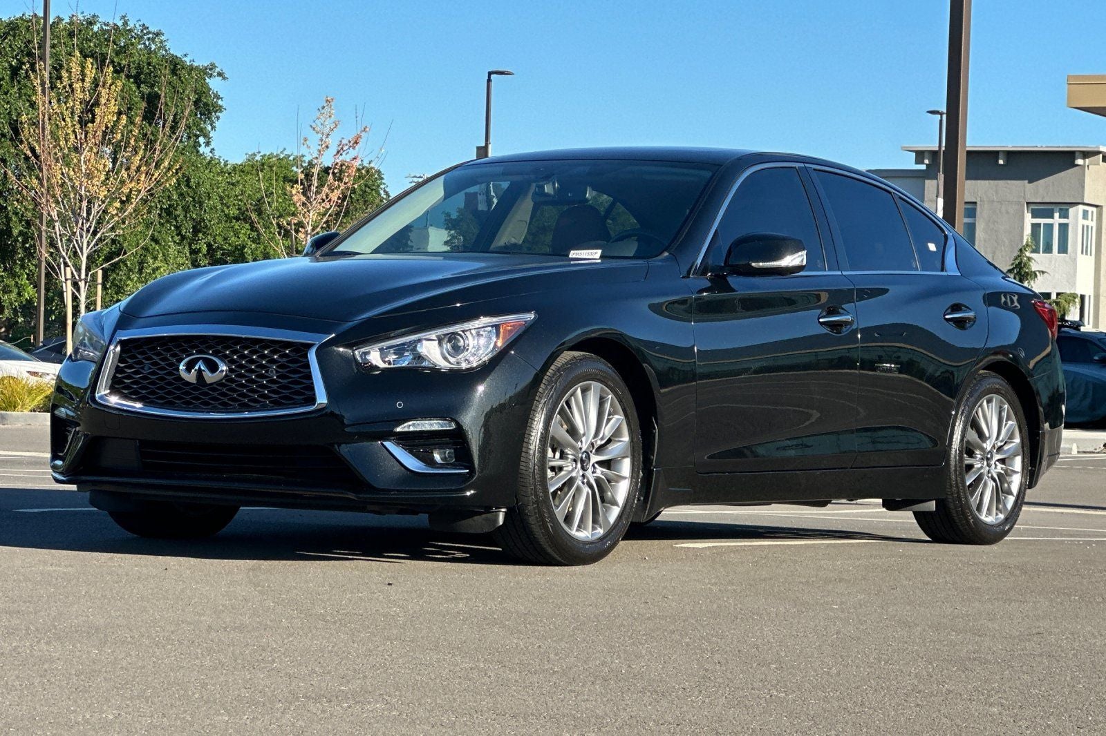 2023 INFINITI Q50 LUXE
