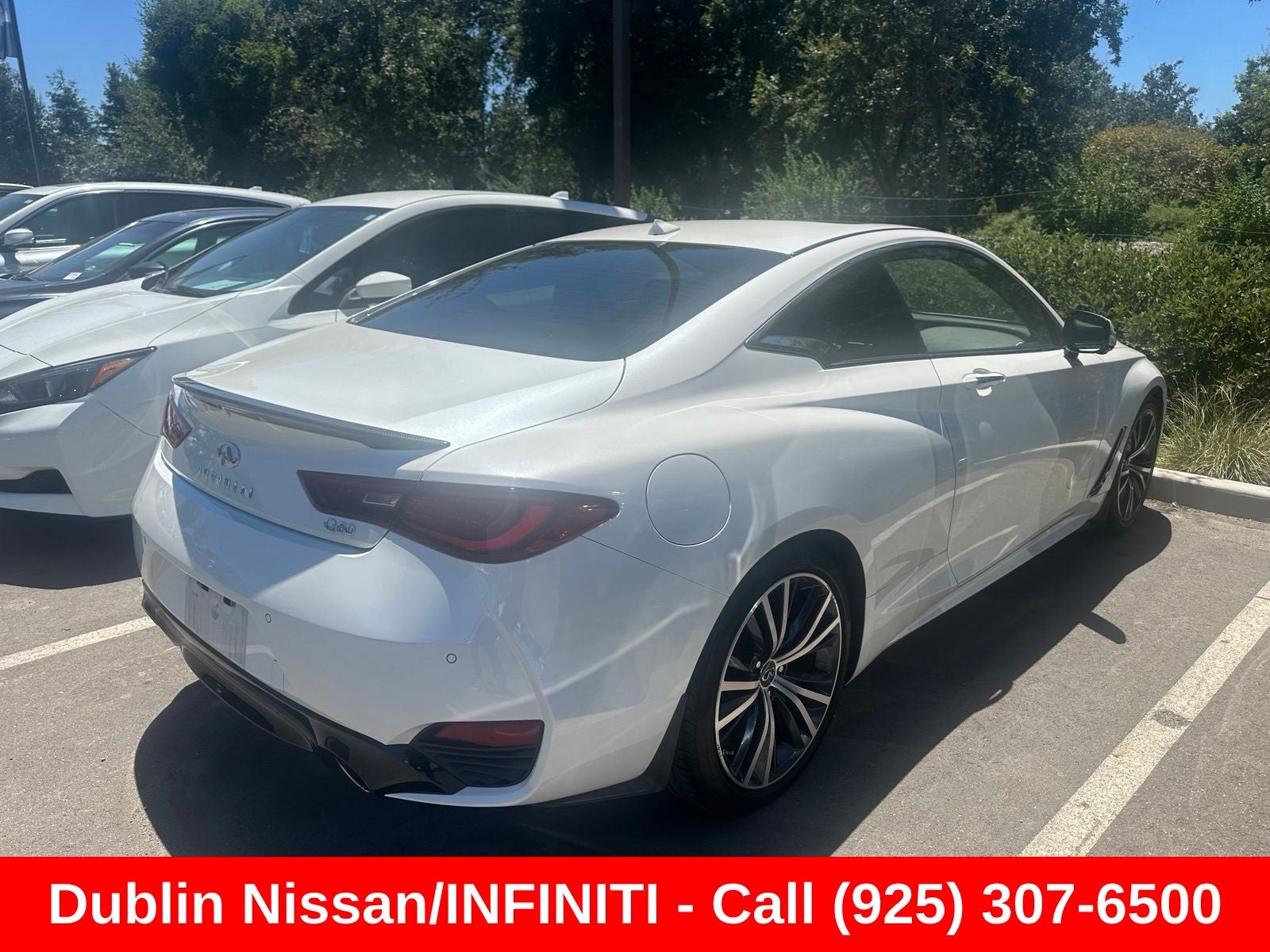 2022 INFINITI Q60 LUXE