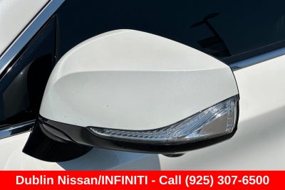 2022 INFINITI Q60 LUXE