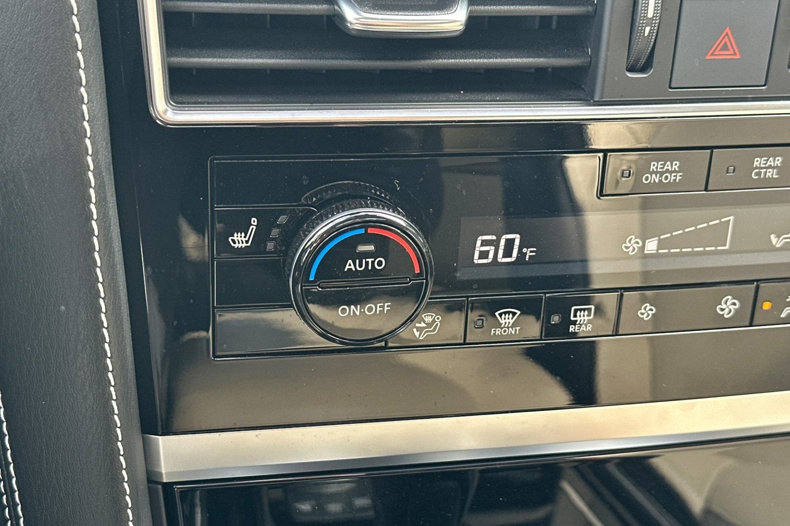 2023 INFINITI QX80 Premium Select