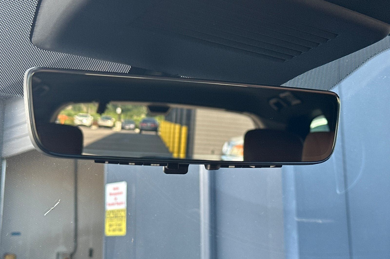 2023 INFINITI QX80 Sensory