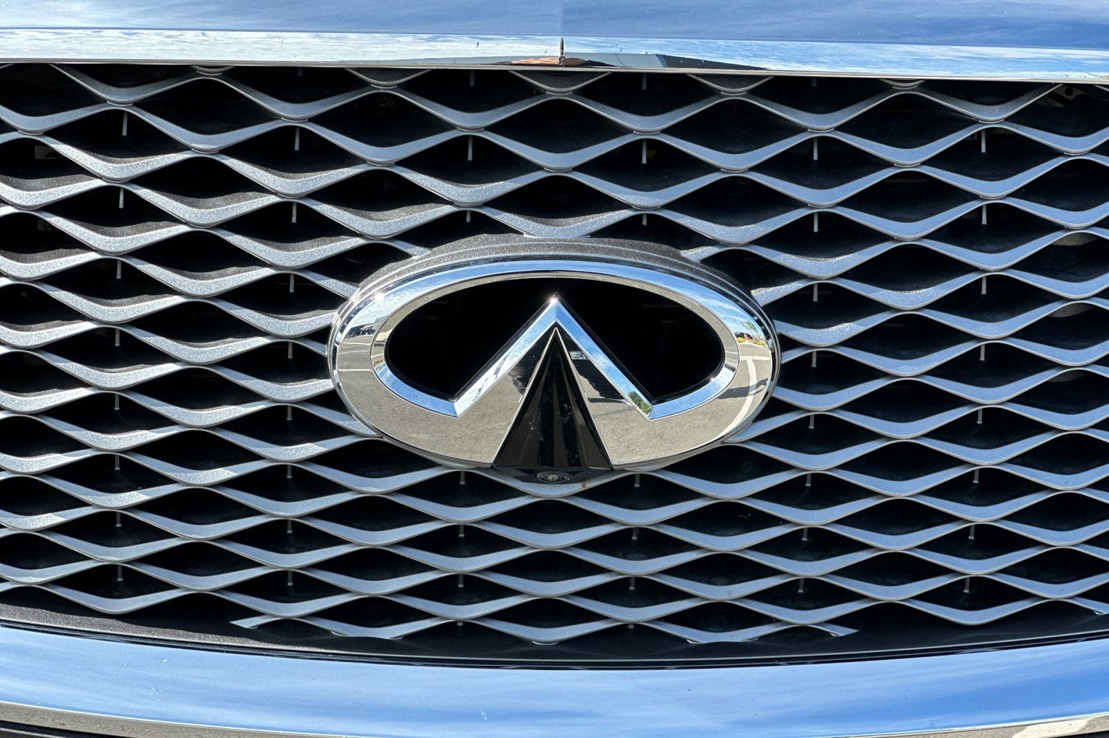 2023 INFINITI QX80 Sensory