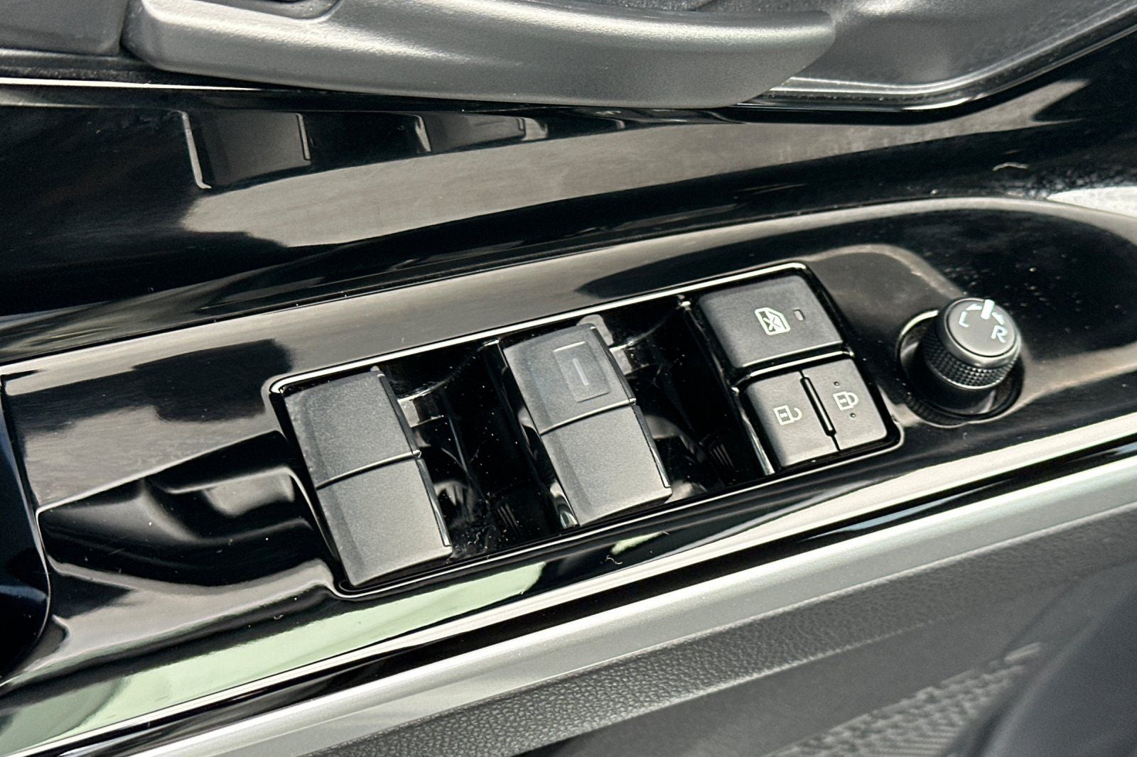 2025 Subaru Solterra Premium