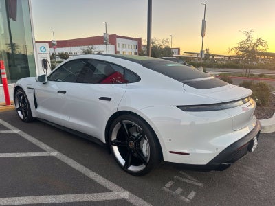 2023 Porsche Taycan Turbo